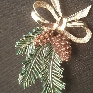 Gerry's Vintage Brooch